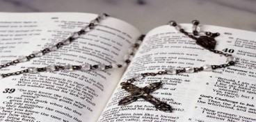 BIBLE PROVERBS: PRACTICAL BIBLICAL PROVERBS FOR A WISDOM BASED LIFE